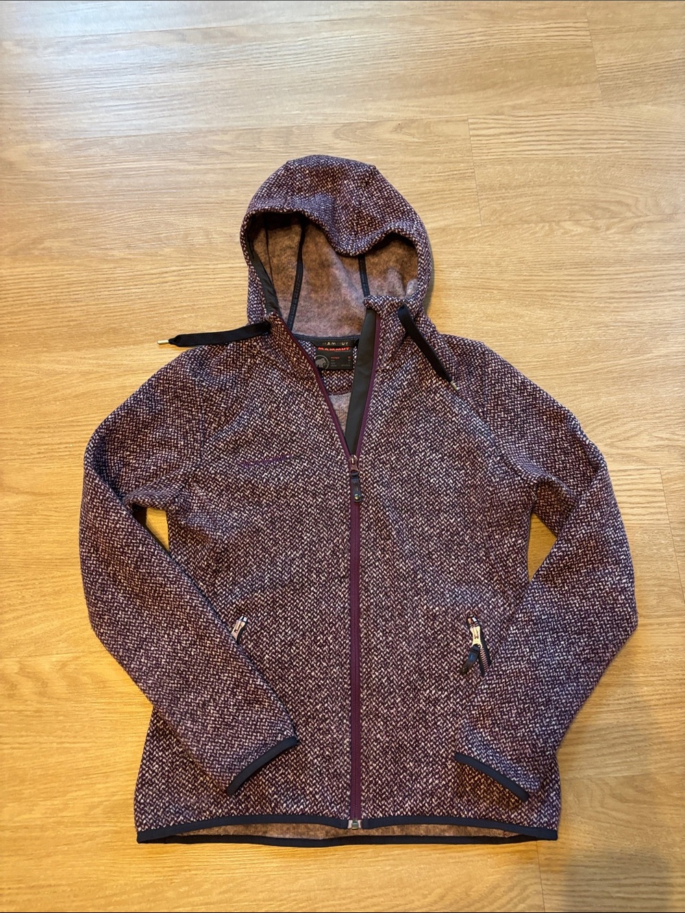 Mammut Women’s M Chamuera Hooded Fleece Jacket Hiking Gorp Purple Maroon